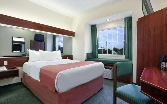 photo 3 of Microtel Inn And Suites Baton Rouge I-10