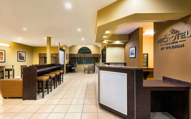 photo 2 of Microtel Inn & Suites By Wyndham San Antonio By Seaworld