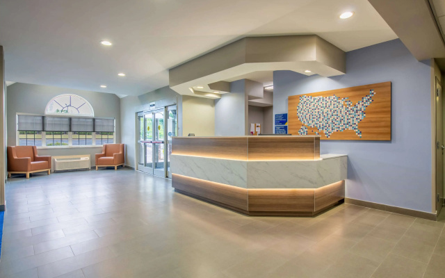 photo 2 of Microtel Inn & Suites by Wyndham Anderson/Clemson