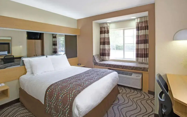 photo 5 of Microtel Inn & Suites by Wyndham Charlotte/University Place