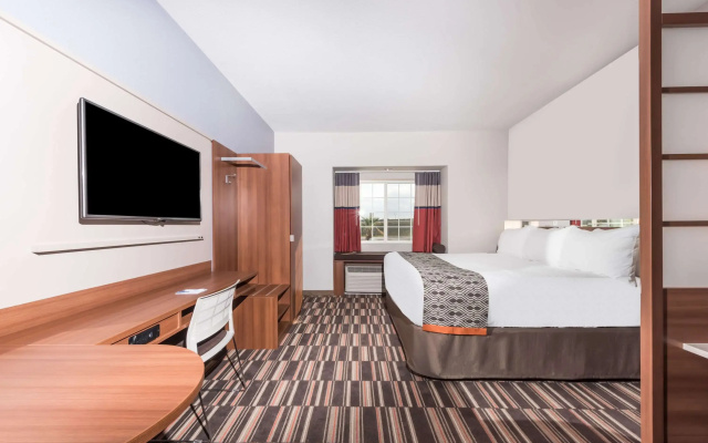 photo 4 of Microtel Inn & Suites by Wyndham Sweetwater
