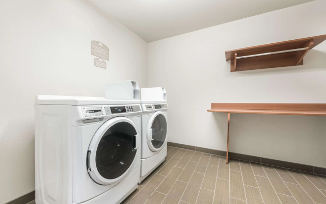 photo 5 of Microtel Inn & Suites by Wyndham Sweetwater