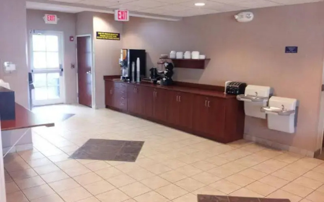 photo 4 of Microtel Inn & Suites Rogers