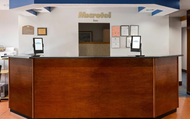 photo 2 of Microtel Inn by Wyndham Albany Airport