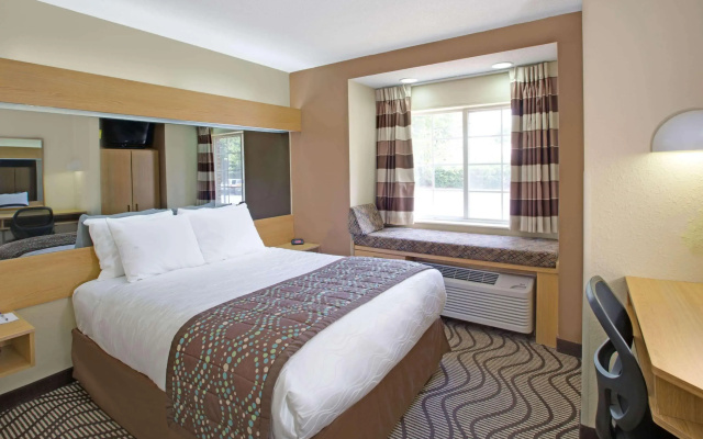 photo 2 of Microtel Inn by Wyndham Charlotte/University Place