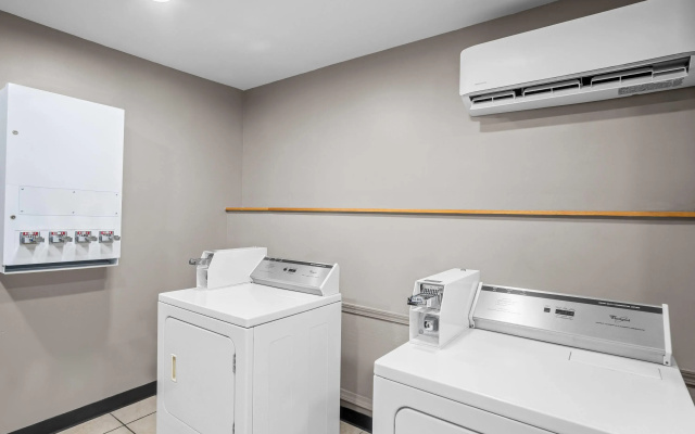 photo 2 of Microtel Inn by Wyndham Georgetown