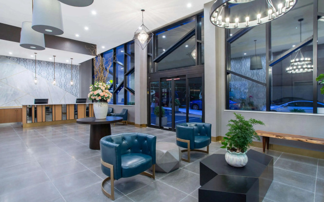 photo 2 of Microtel Inn by Wyndham Long Island City
