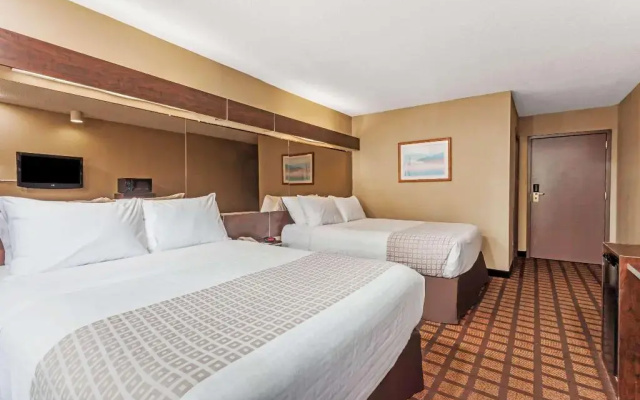 photo 5 of Microtel Inn & Suites By Wyndham Lexington