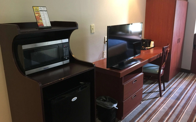 photo 4 of Super 8 by Wyndham Harbison/Parkridge Hospital