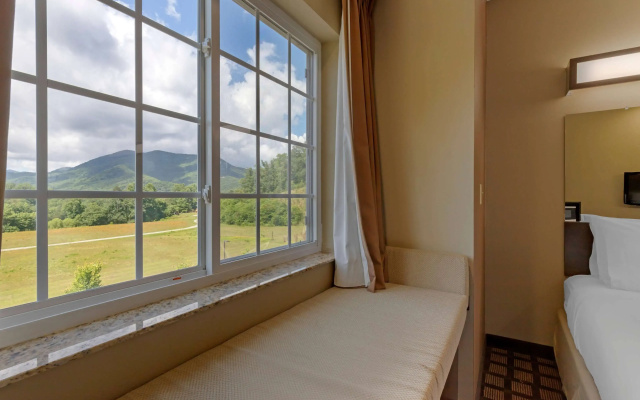 photo 4 of Microtel Inn & Suites By Wyndham Sylva Dillsboro Area