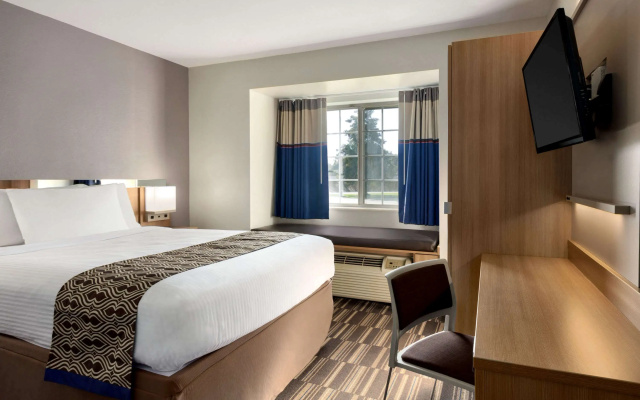 photo 2 of Microtel Inn & Suites by Wyndham Baton Rouge
