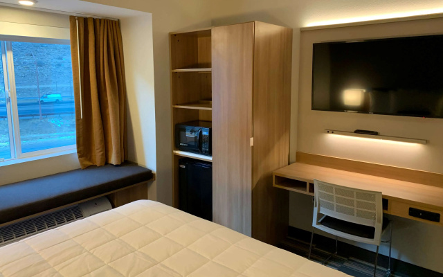 photo 4 of Microtel Inn & Suites by Wyndham Georgetown Lake