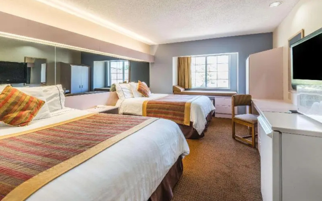 photo 5 of Microtel Inn & Suites by Wyndham Kansas City Airport