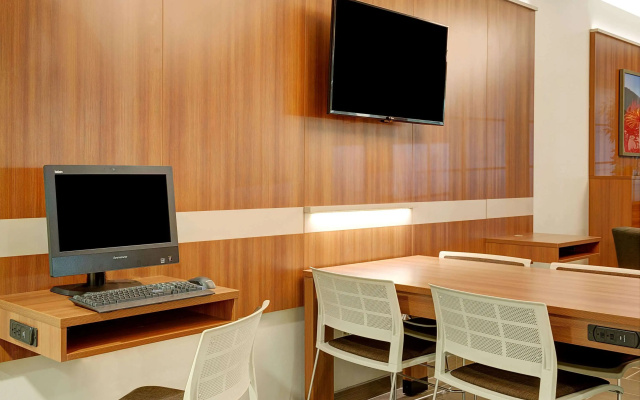 photo 3 of Microtel Inn & Suites By Wyndham Philadelphia Airport Ridley