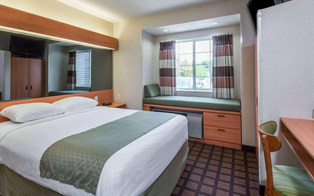 photo 2 of MICROTEL INN &amp; SUITES BY WYNDHAM UNCASVILLE