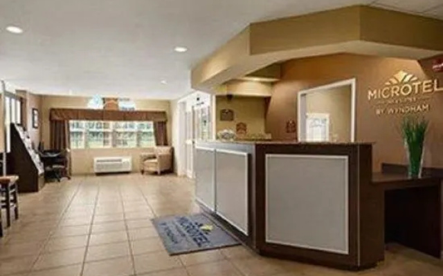 photo 2 of Microtel Inn & Suites Dillsboro/Sylva