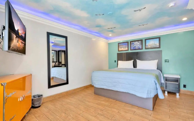 photo 3 of Mid City inn