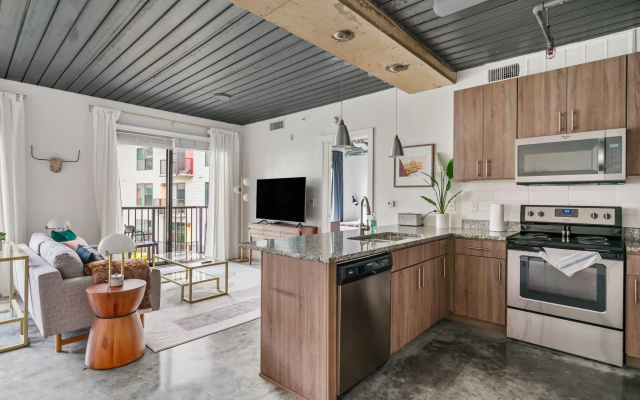 photo 2 of Mid Main Lofts #5225 | Stunning & spacious 1BR loft | Midtown