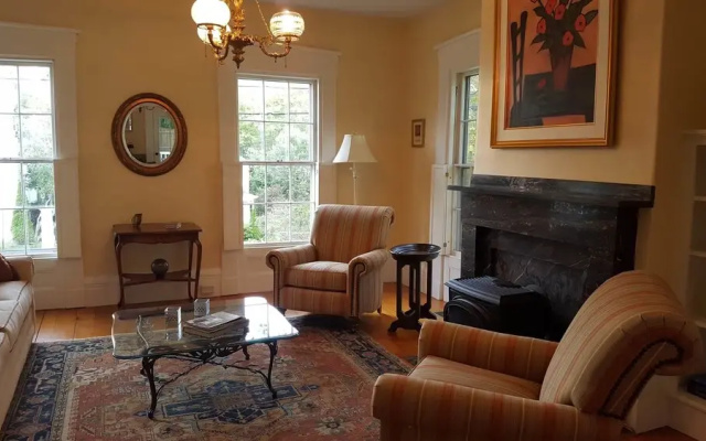 photo 2 of Middle Street Inn