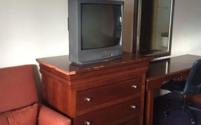 photo 2 of Americas Best Value Inn Richmond VA Midlothian Turnpike