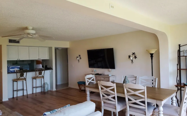 photo 3 of Midnight Cove Ii 510f - Amazing Siesta Key Rental! 2 Bedroom Condo