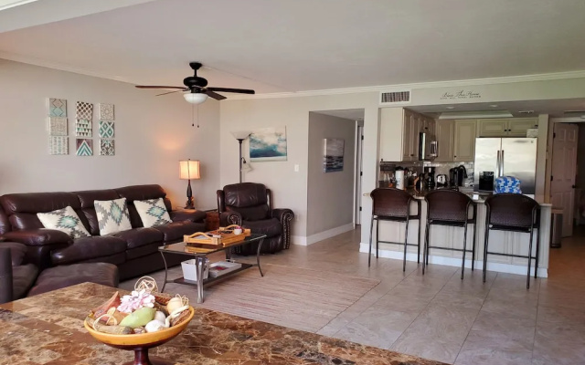 photo 3 of Midnight Cove Ii 512f - Close To The Pool! 2 Bedroom Home