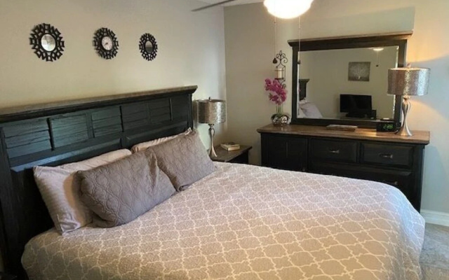 photo 5 of Midnight Cove Ii 512f - Close To The Pool! 2 Bedroom Home