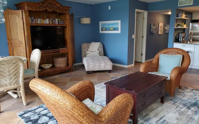photo 3 of Midnight Cove Ii 611f - Fabulous Bayside! 2 Bedroom Condo