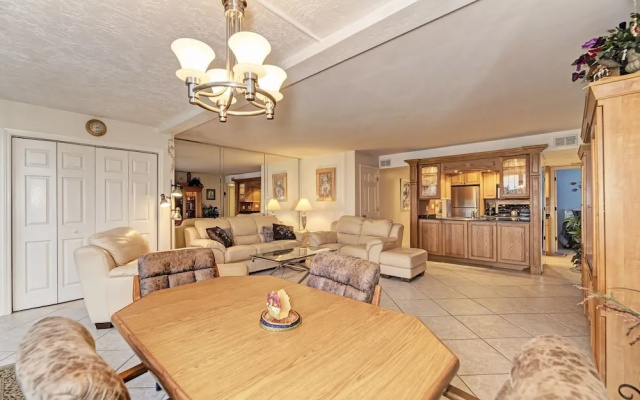 photo 2 of Midnight Cove Ii 810f - Roomy Bayside By Lagoon 2 Bedroom Condo