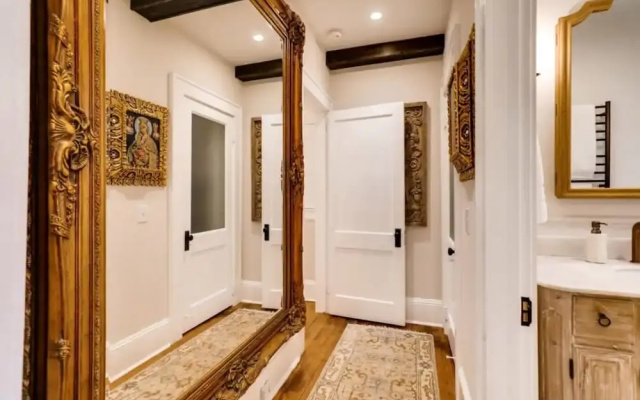 photo 5 of Midtown 1417 By Homecomfortstay