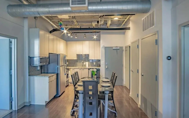 photo 2 of Midtown 1br Fully Furnished Apartment - Great Location! 1 Bedroom Apts by RedAwning