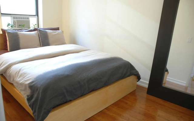 photo 3 of Midtown East 1 Bedroom DR08