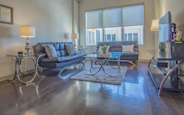 photo 2 of Midtown Fully Furnished Apartments - Great Location 2 Bedroom Apts by RedAwning