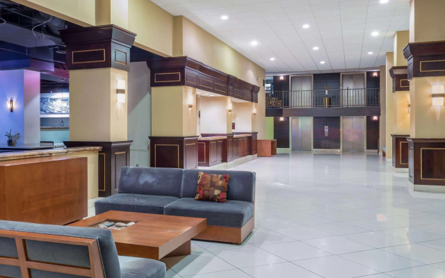 photo 2 of Wyndham Garden Phoenix Midtown