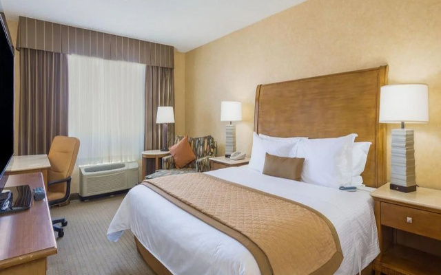 photo 5 of Wyndham Garden Phoenix Midtown