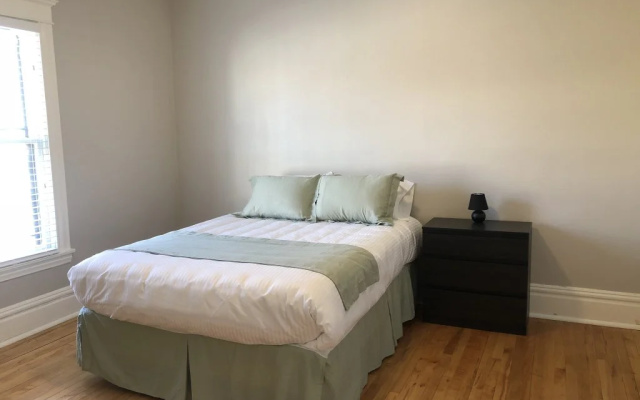 photo 4 of Midtown Manor