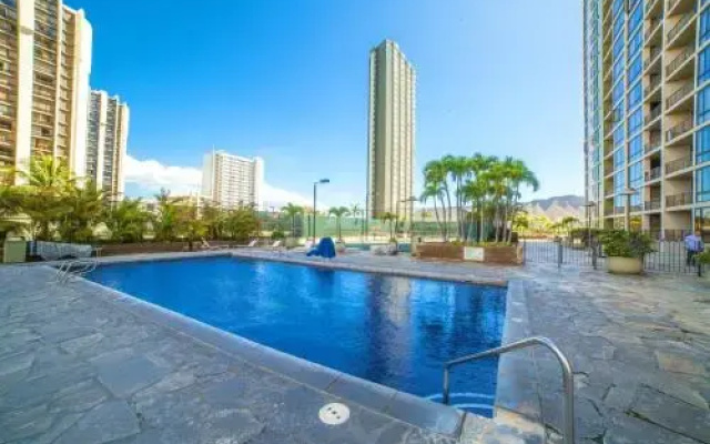photo 5 of Midway Realty at Waikiki Sunset 16th Floor