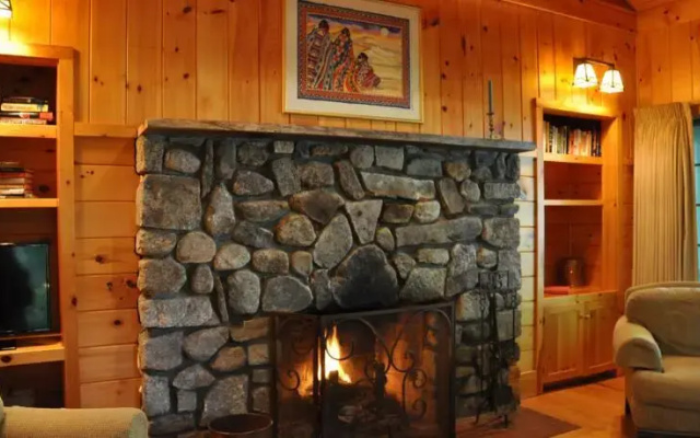 photo 2 of Migis Lodge