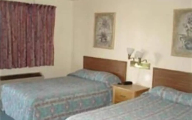 photo 2 of Miles Motel