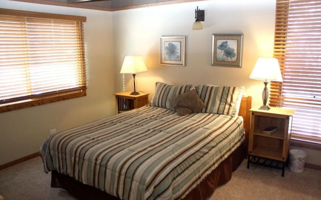 photo 5 of Mill Run 12 By Peak Property Management