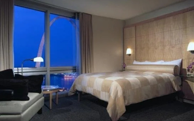 photo 3 of Millennium Hotel St Louis