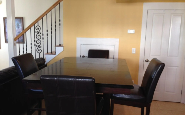 photo 4 of Mills Seaview Cottage by Forehand Rentals
