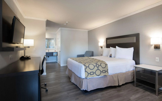 photo 5 of Rodeway Inn Milpitas near Great Mall