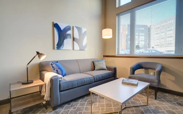 photo 4 of Milwaukee Adorable 1BD 1BA Downtown Apartment