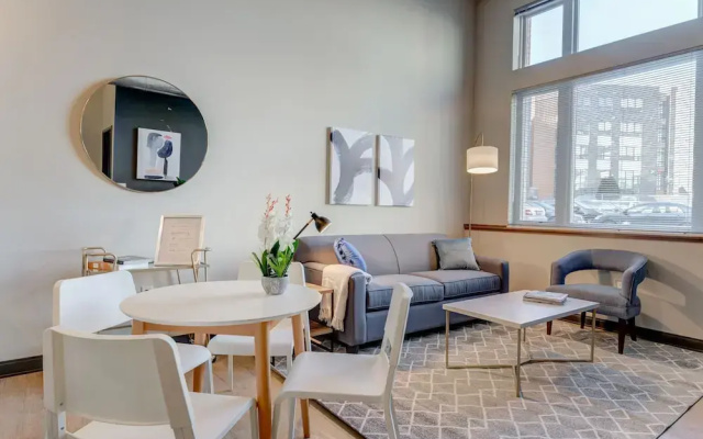 photo 3 of Milwaukee Alluring 1BD 1BA Downtown Apartment