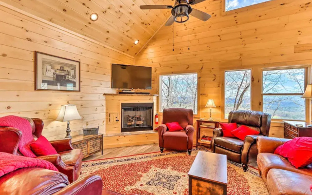 photo 2 of Mineral Bluff Cabin Near Lake Blue Ridge!