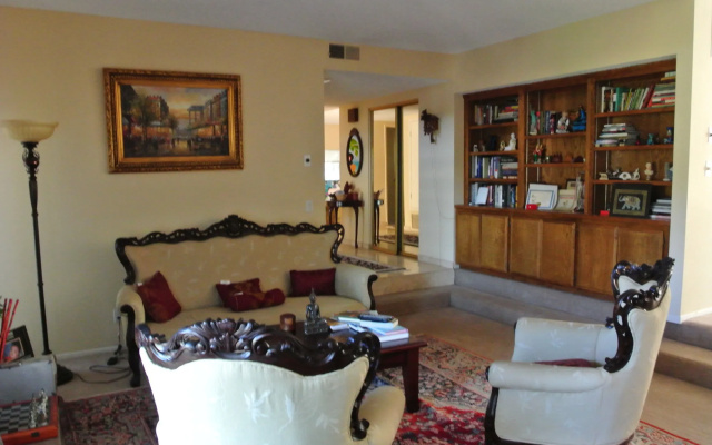 photo 2 of Bed and Breakfast in Hollywood Hills