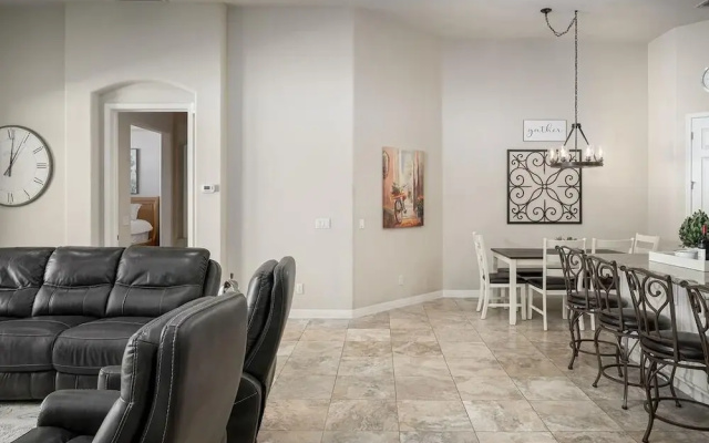 photo 2 of Minnezona Elegant Home w Poolside Retreat