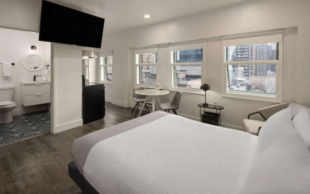 photo 3 of Reside Seattle Downtown, a Wyndham Residence