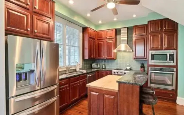 photo 2 of Mint Julep Estate